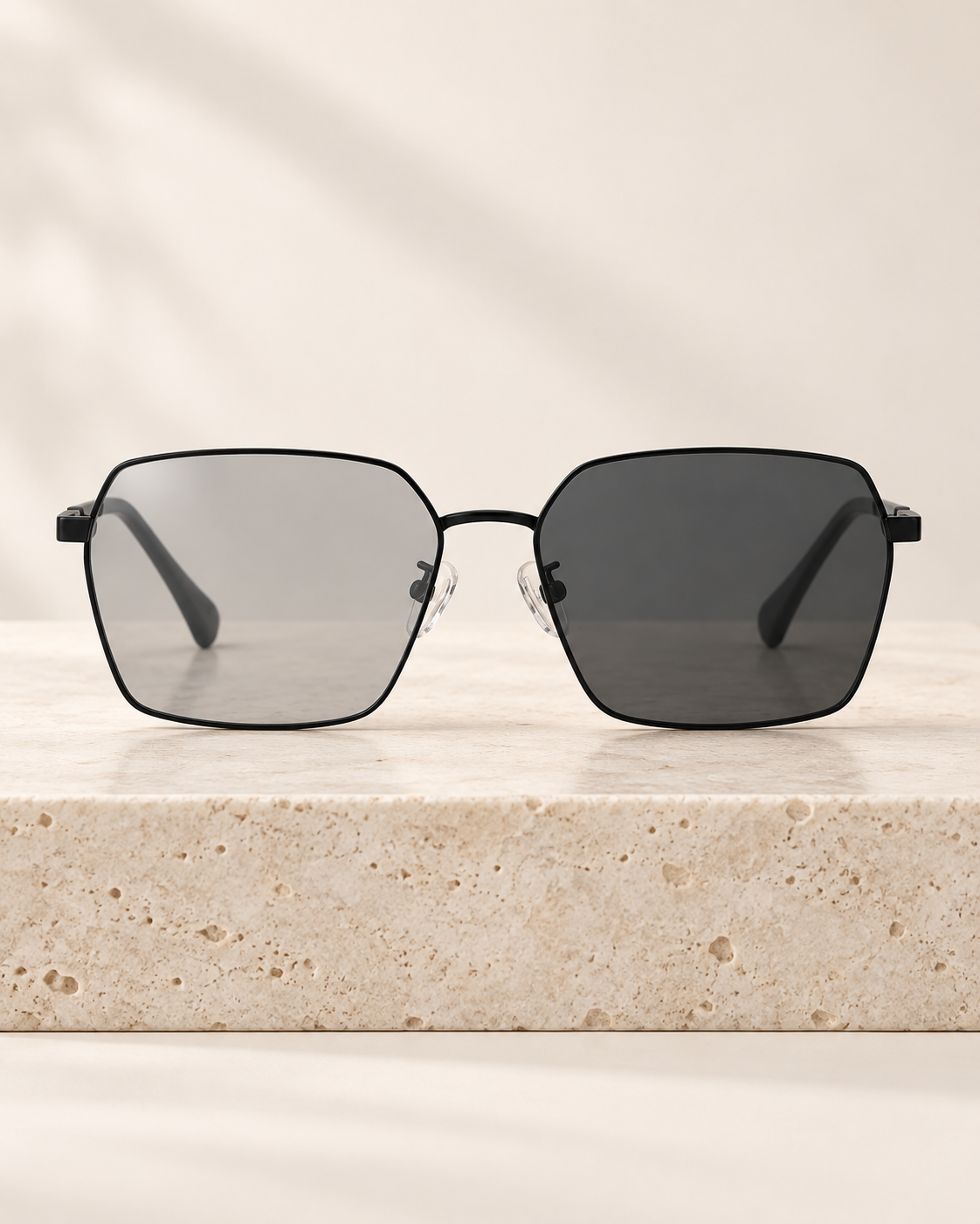 Photochromic sunglasses